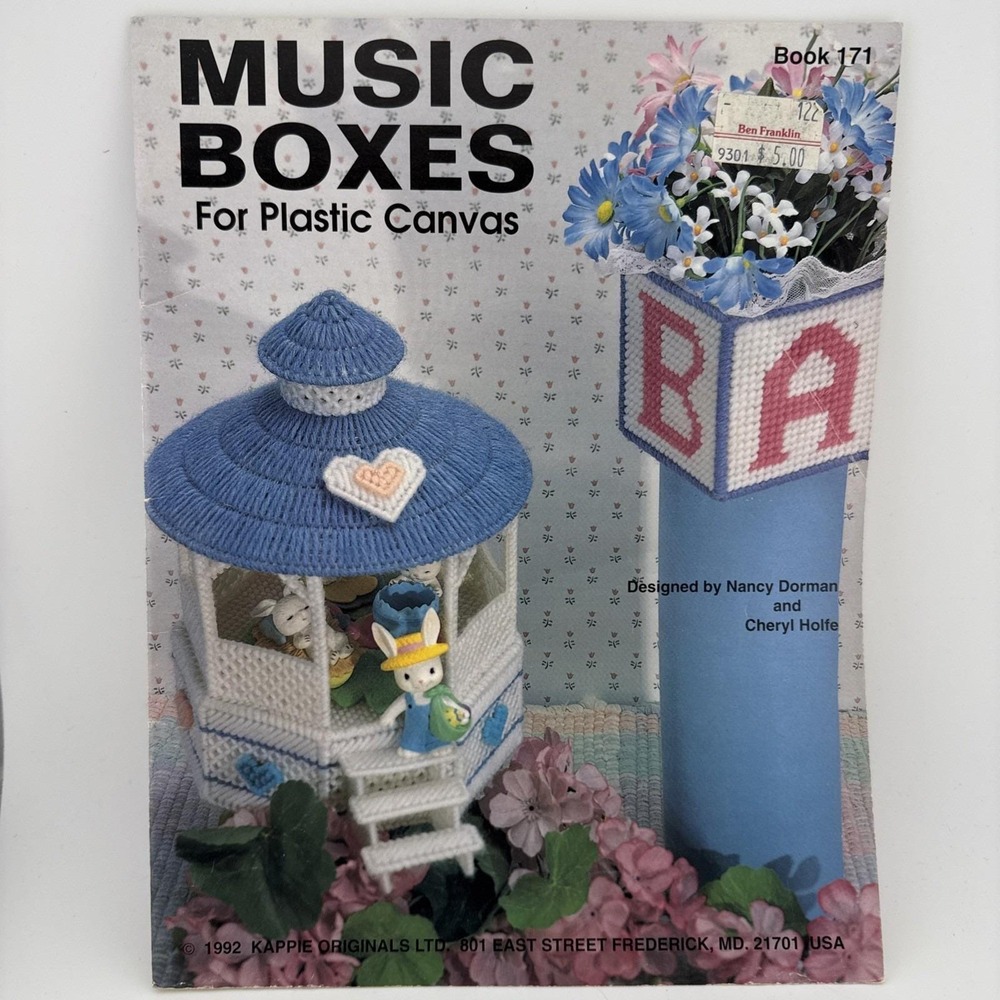 Vintage Plastic Canvas Needlepoint Book of Music Boxes Cheryl Hofe 1992
